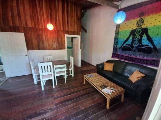 Casa Rumba-3bed/2bath home, Main Road, Town Center - Housity