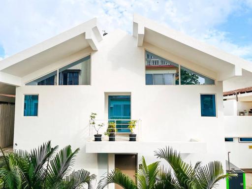 Contemporary 4BHK Villa with Pool near Candolim - Housity