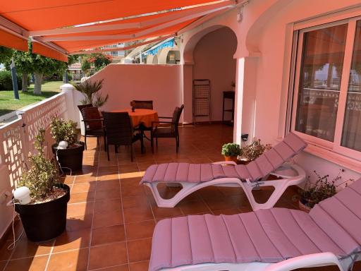 Beach Bungalow - Housity