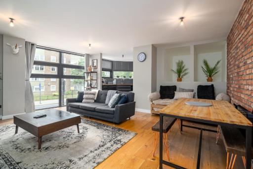 GuestReady - A charming stay in Clapham - Housity
