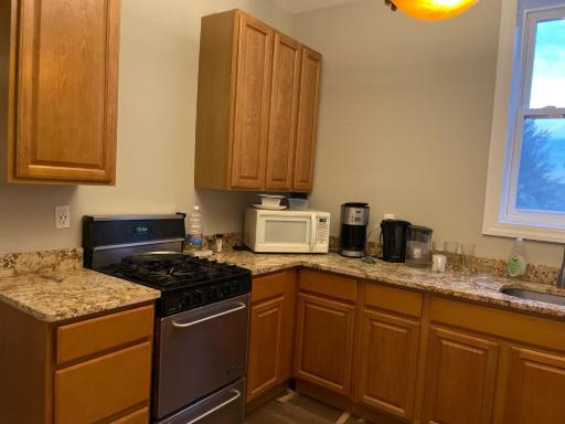 EWR AIRPORT MOTELCASA Guest House Newark NJ - Housity