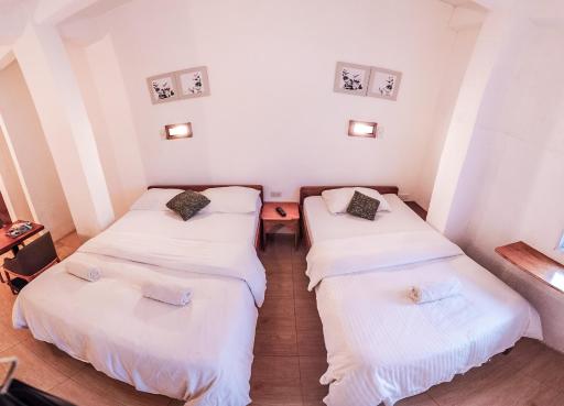 Sea Horse Guest House - Housity