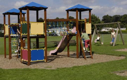 Lakes and woodlands Overstone Holiday Park - Housity