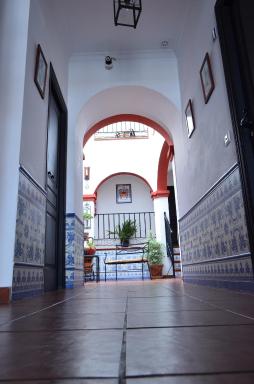 Apartamentos Turisticos Casa Cantillo - Housity