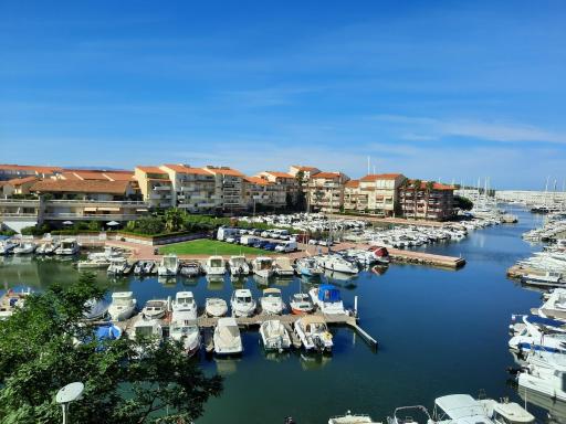 Appartement vue Mer et Port Canet en Roussillon - Housity