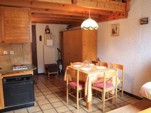 Appartement Vars-Sainte-Marie, 1 pièce, 4 personnes - FR-1-330B-200 - Housity