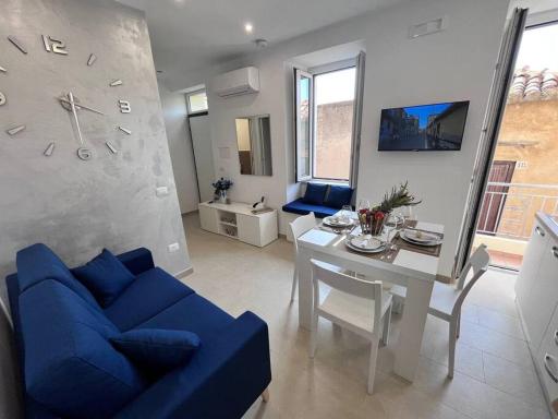 Casa 'da Annunziata' few steps from the sea - Hizvo