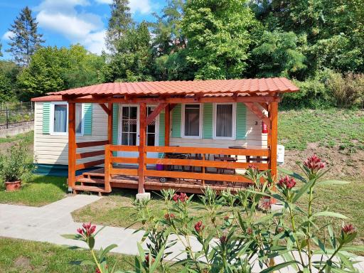 Lipicai Apartmanházak - Housity