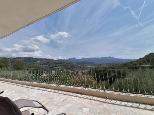 Séjour en pleine nature, vue imprenable, jacuzzi - Housity