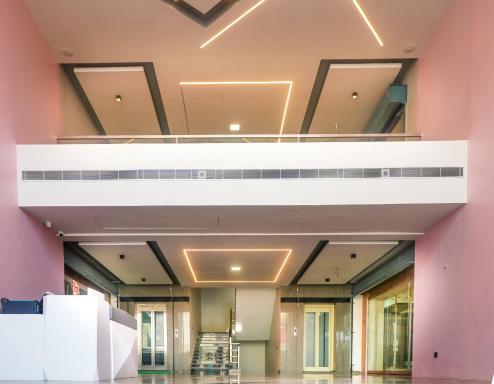 Hotel VR Grand - Housity