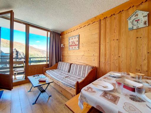 Appartement rénové, lumineux, skis aux pieds, balcon, 5 pers, proche télécabine - FR-1-344-938 - Housity