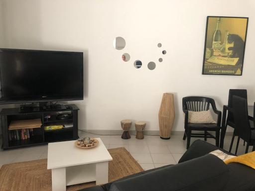 Joli appartement récent tout confort parking privé - Housity