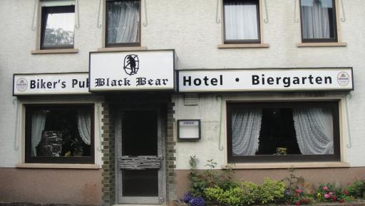 Black Bear Bikers Pub-Hotel - Housity
