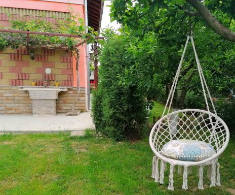 River Hills Guest House - Housity
