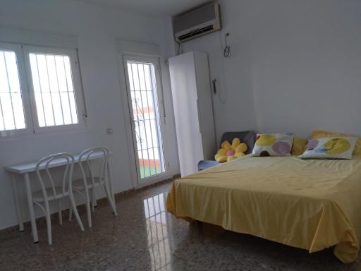 Alojamiento -Estudio Centro Dos Hermanas - Housity