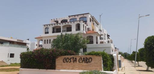 Bel appartement à louer dans un superbe complexe (Costa Cabo) vue sur piscine à 5 min de la plage de martil ... Route Cabo negro - Housity