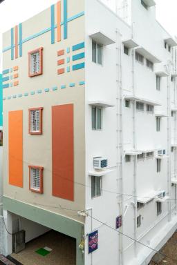 Lakshmi Paradise Lodge A/C - Housity