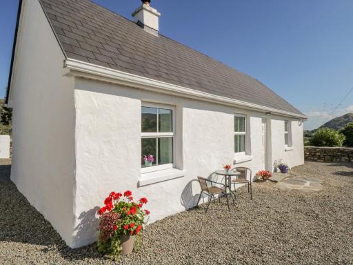 Tigh Mhicheal Phaidin - Housity