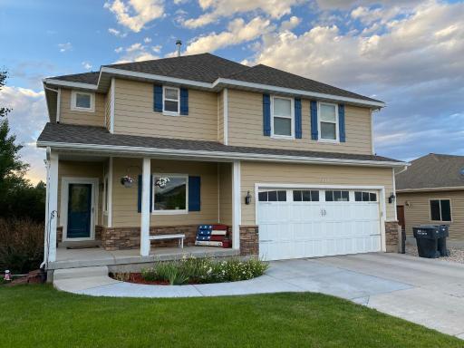Cozy One Bedroom w/Theater - Housity