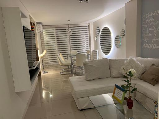 Alucinante departamento en La Perla 3 ambientes con aire acondicionado y calefacción central - Housity