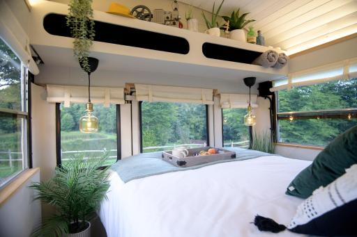 American School Bus Retreat with Hot Tub in Sussex Meadow - Housity