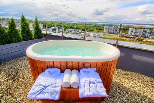 Jacuzzi na dachu - Housity