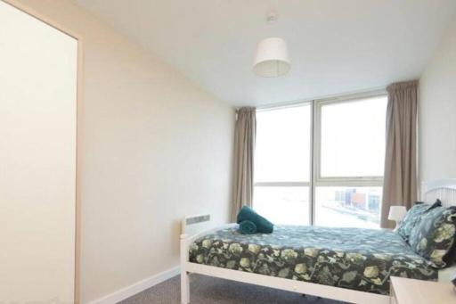 Harbour Views - Housity
