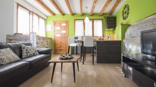 La Casita de Toledo by Toledo AP - Housity