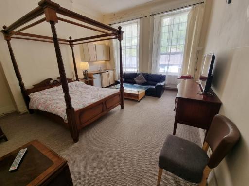 Studio Flat Next to Port and Cliffs - Housity