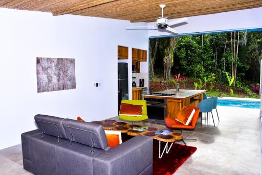 2BR Fabulous Blue House near QueposMA - Housity