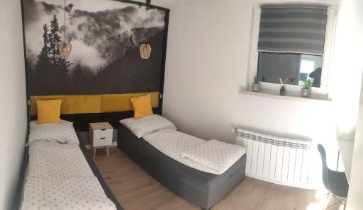 Trzy kolory - Housity