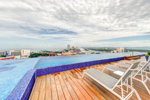 ¡Hermoso Condo con espectacular vista a la bahia!! - Housity