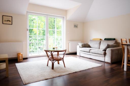 NIENOVO - Apartament Kórnik niedaleko jeziora i widok na Arboretum - Housity