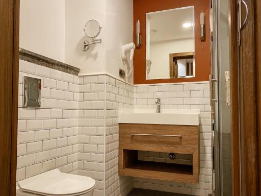 Golden Horn Apartments - Housity