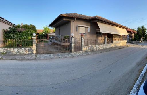 KOLOKOTRONIS’ HOUSE - Housity