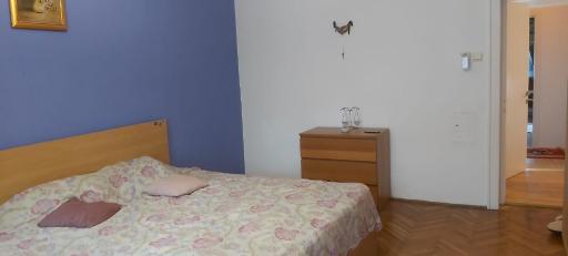 Family 4 rooms apartment in house with garden - Housity