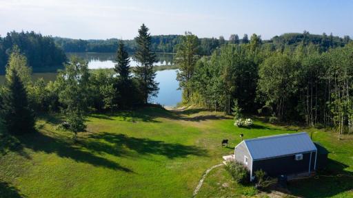Baltie SPA family cottage by the lake - Housity