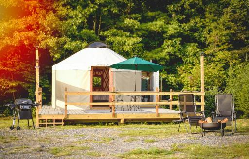 Eco Friendly Glamping Yurt In Roan Mountain Tn - Housity