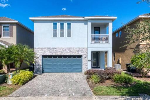 451-Luxury Villa wMovie Theater and Arcade - Housity