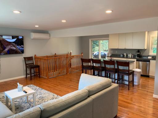 Cul Du Sac Serenity - Housity