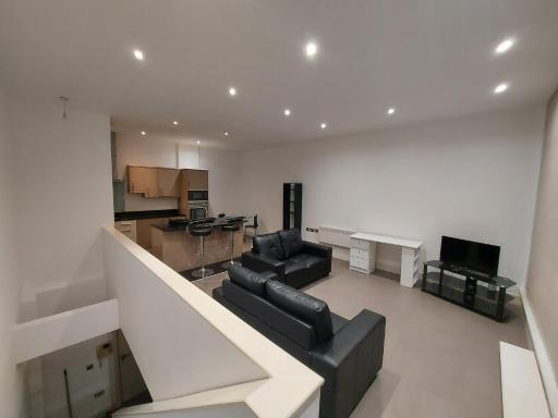 Feel At Home, Nottingham City Centre, Opposite Crowne Plaza - Housity