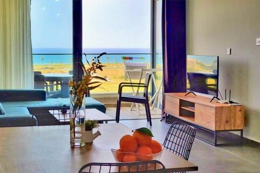 Seafront 2BR Apt with Resort Access - Housity