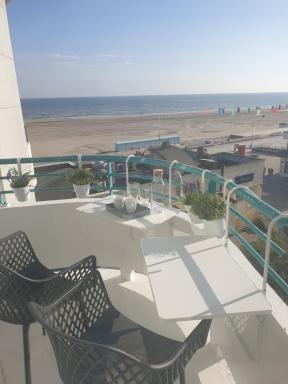 studio Vue mer au cœur de malo les bains pieds dans l eau - Housity