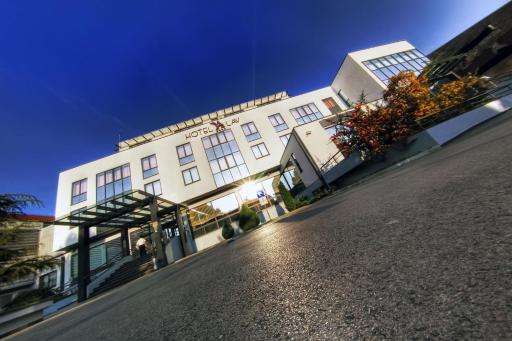 Hotel Lav Vukovar - Housity