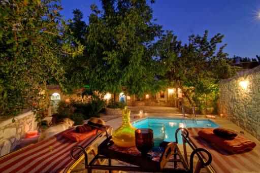 Eleni's Stately Home, picturesque location, By ThinkVilla - Housity