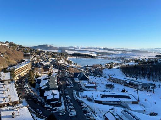 Appartement 4 pers Tour de la Biche skis aux pieds - Housity