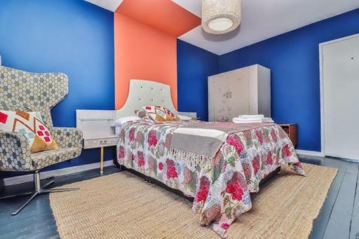 Self contained 70s inspired flat central Southsea - Housity