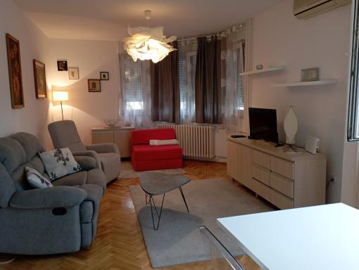 Tisma Center Apartment - Housity