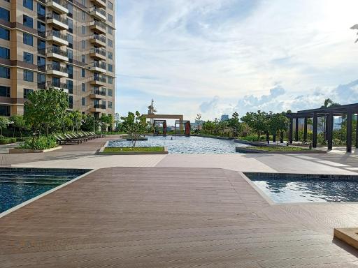 Mandani Bay Cebu Near CDU and Parkmall - Housity