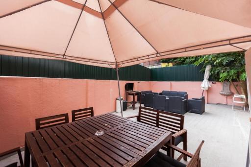 FLH Alameda Guest House - Housity
